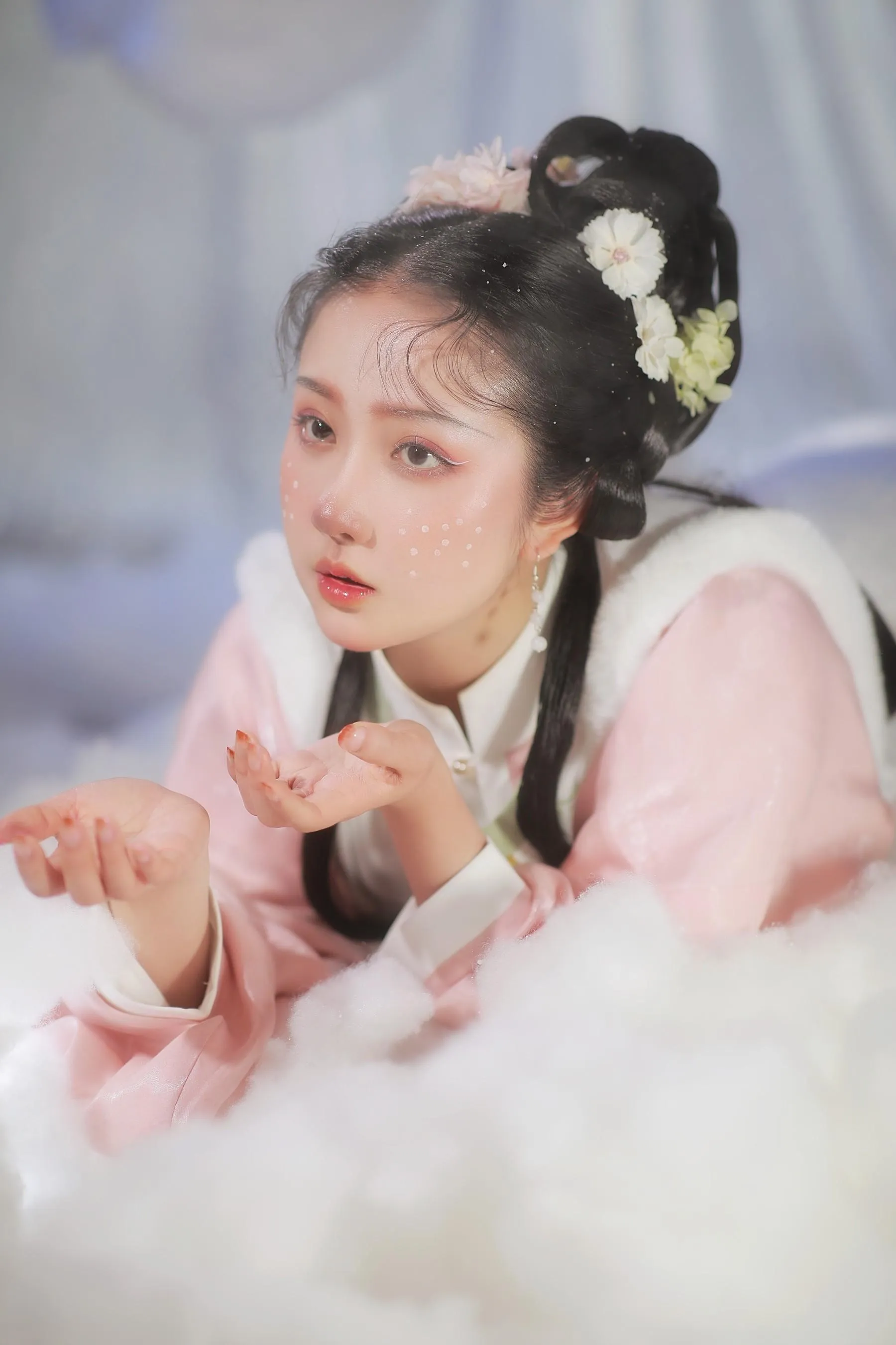 [艺图语] 2022.06.20 童话镇 令花羽 [23P]插图7